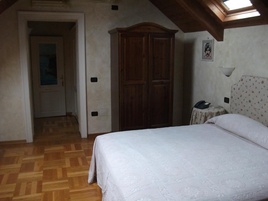 Villa Marcello Caserta Zimmer foto
