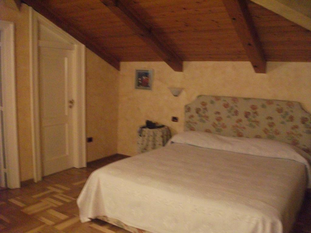 Villa Marcello Caserta Zimmer foto